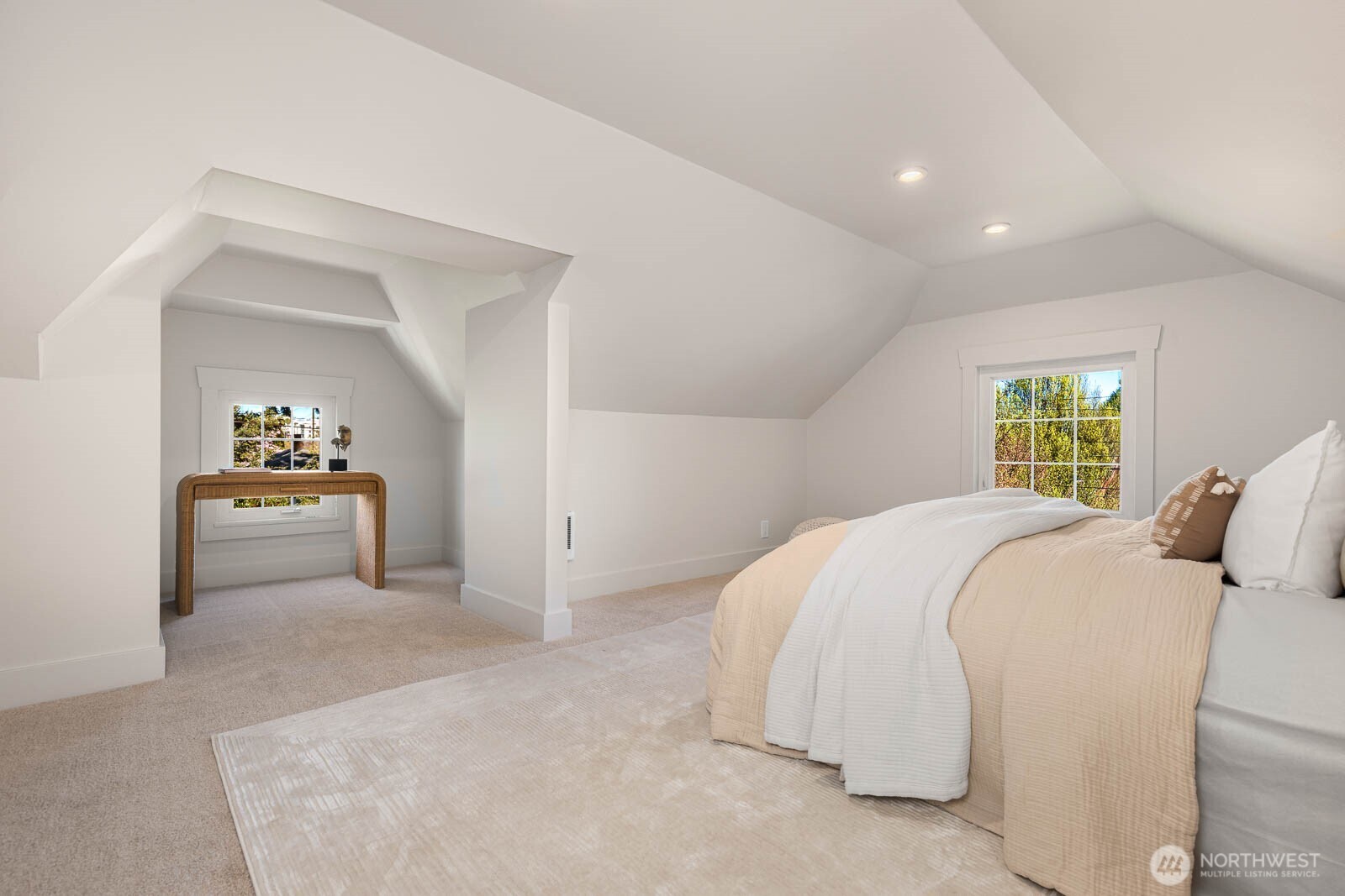 715 NE 60th Street , Seattle, WA 98115