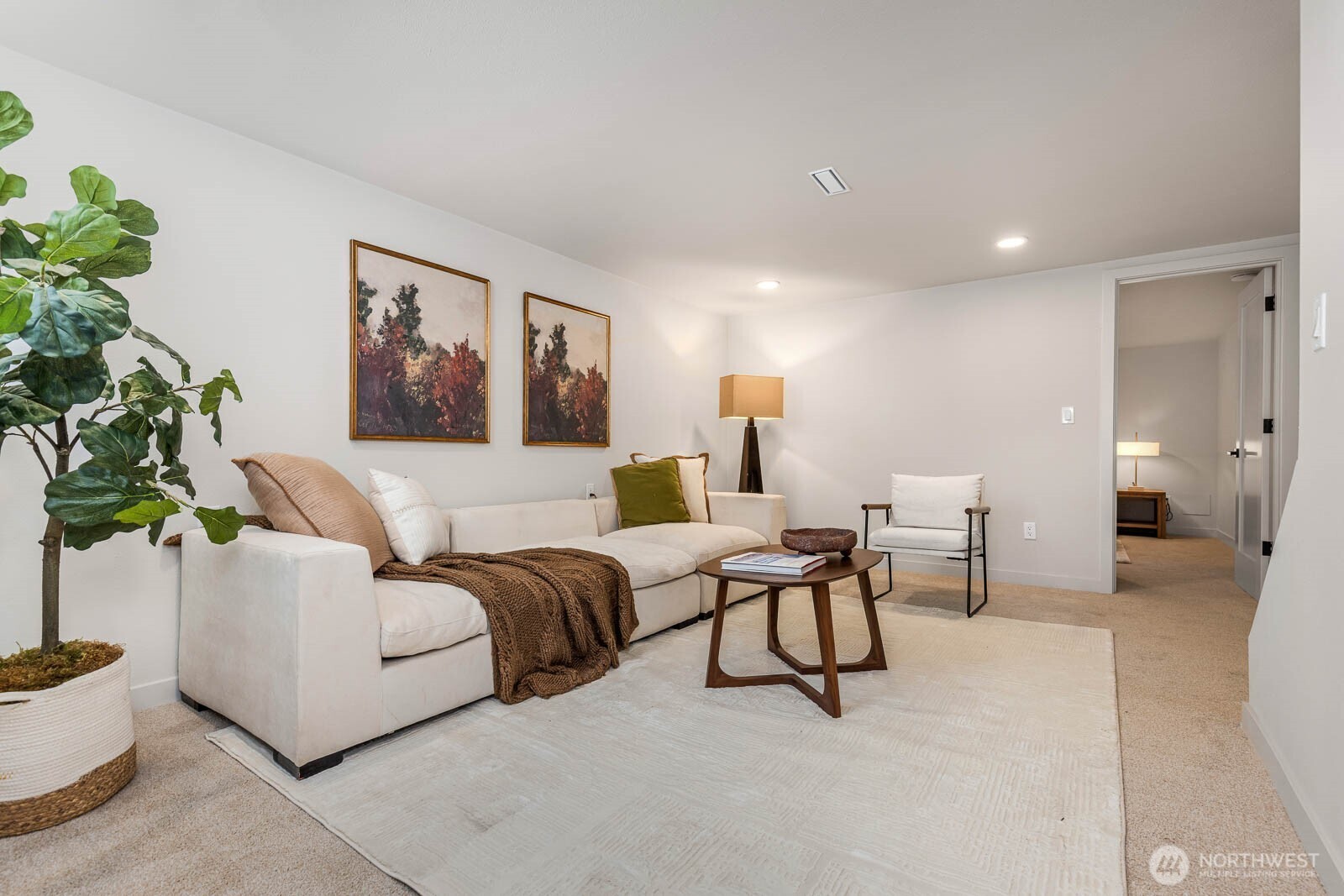 715 NE 60th Street , Seattle, WA 98115