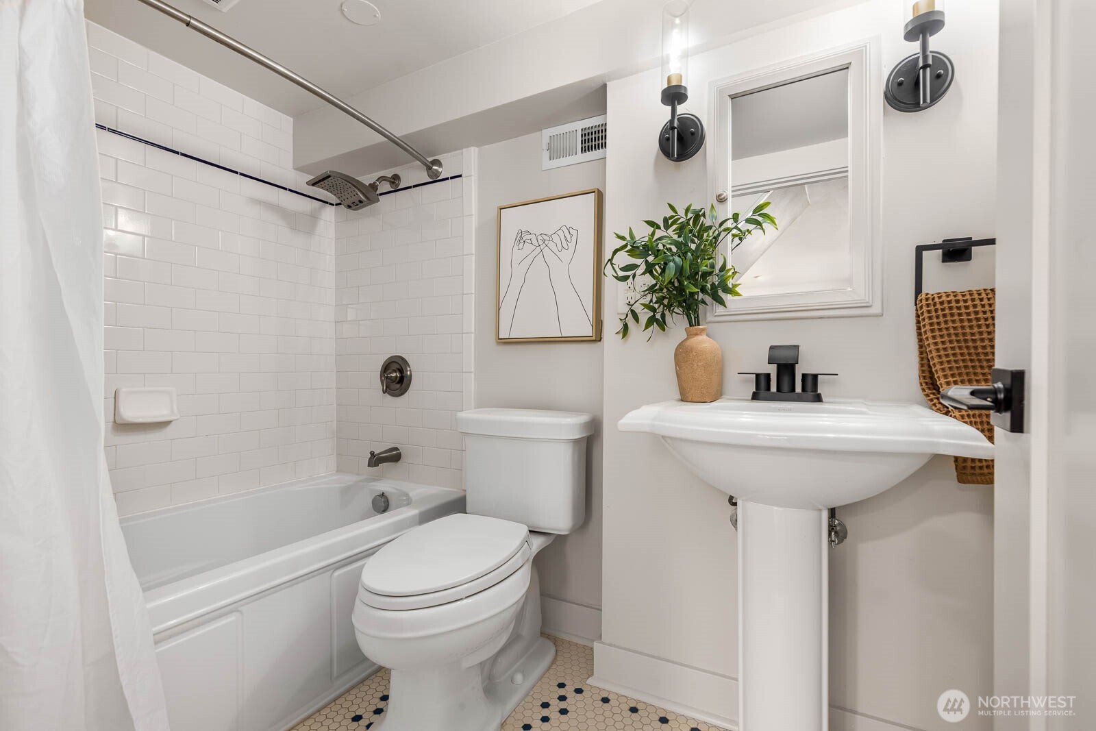 715 NE 60th Street , Seattle, WA 98115