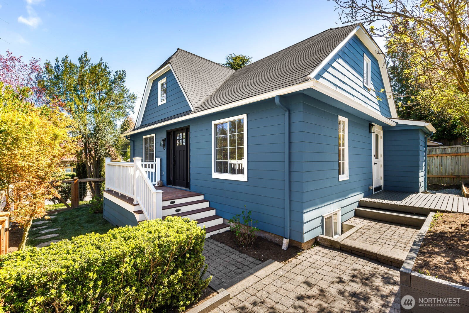 715 NE 60th Street , Seattle, WA 98115