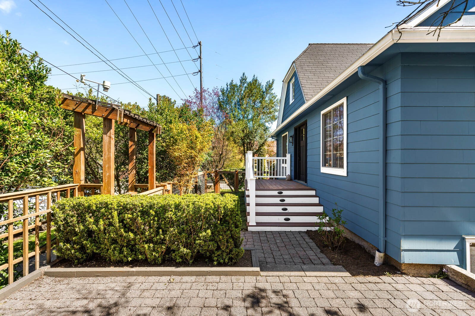 715 NE 60th Street , Seattle, WA 98115