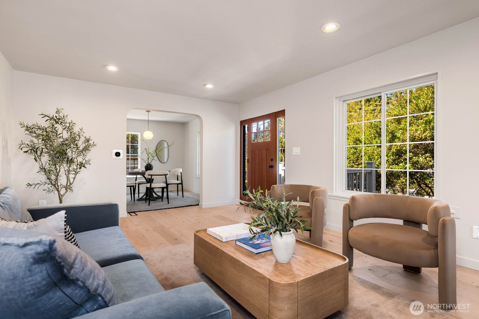 715 NE 60th Street , Seattle, WA 98115