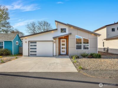 201 24th Street NE, Long Beach, WA 98631 - Photo 1