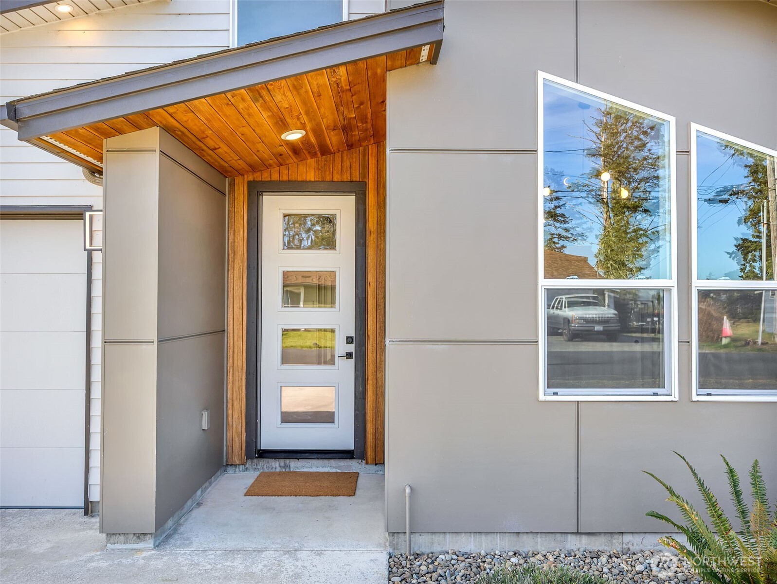 201 24th Street NE, Long Beach, WA 98631