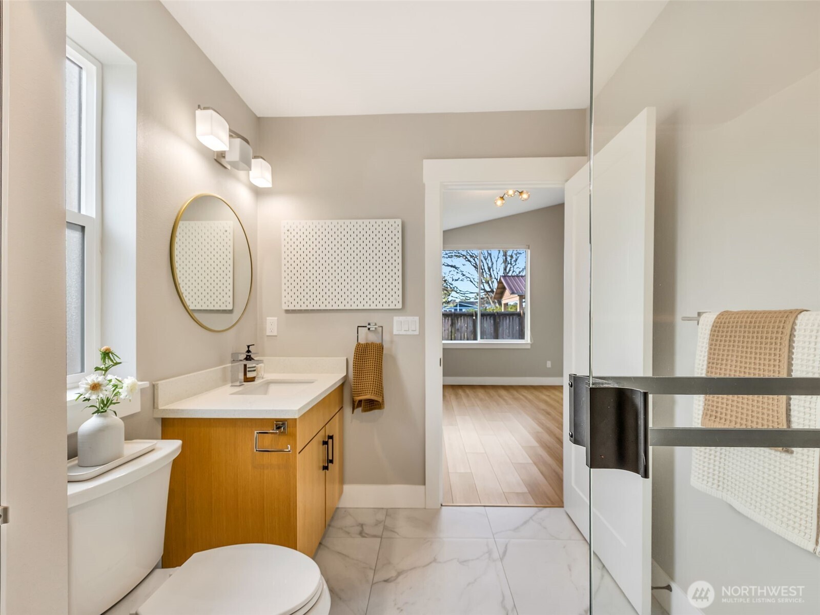 201 24th Street NE, Long Beach, WA 98631