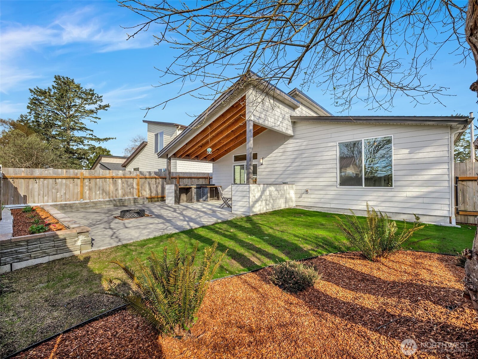 201 24th Street NE, Long Beach, WA 98631
