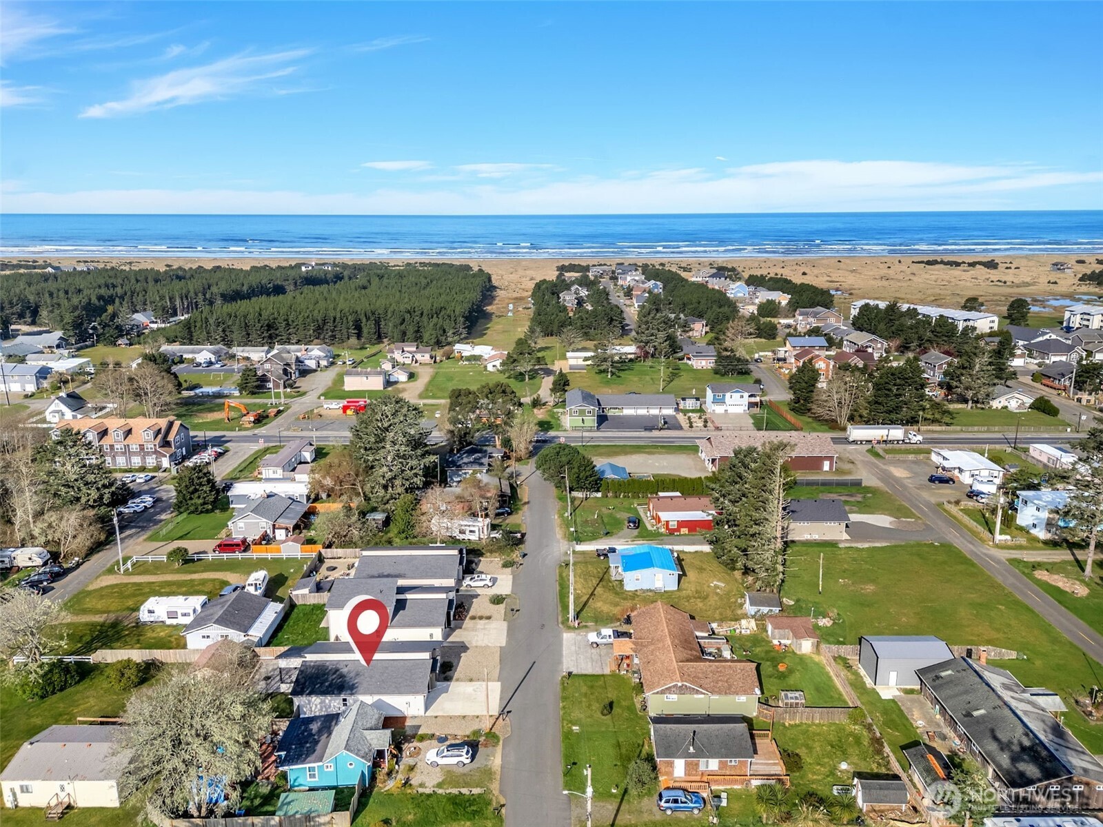 201 24th Street NE, Long Beach, WA 98631