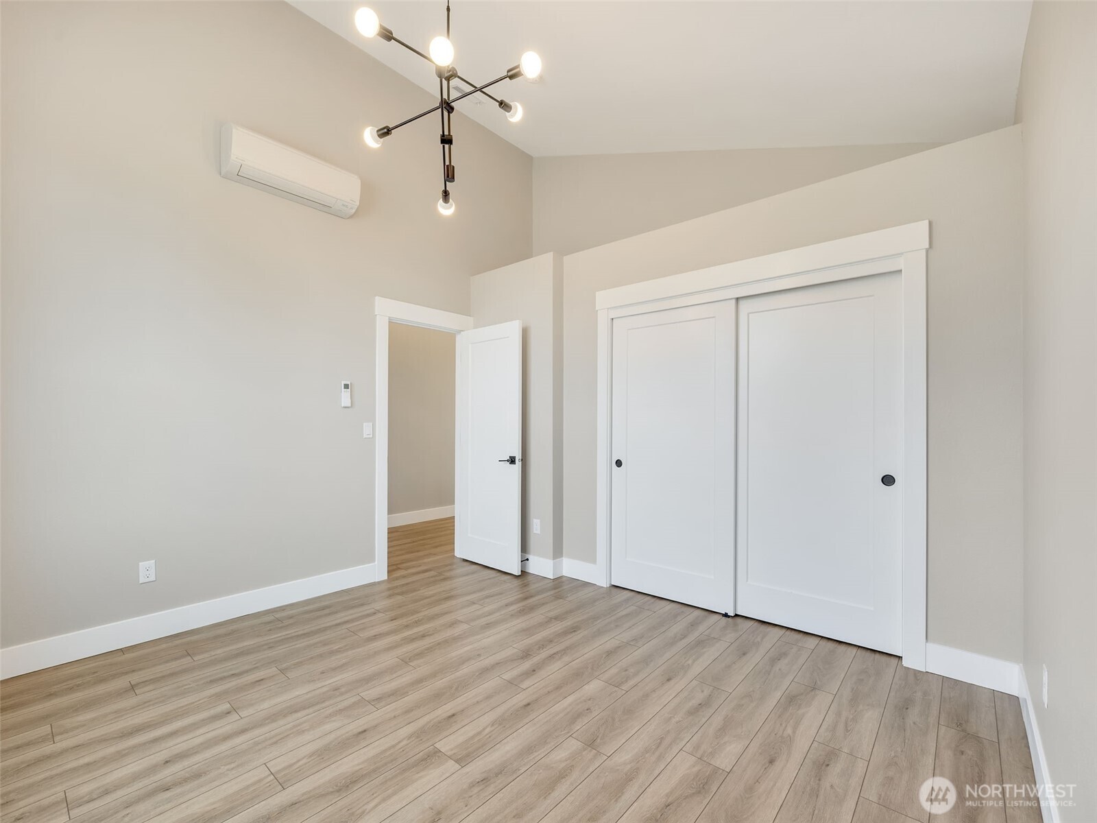 201 24th Street NE, Long Beach, WA 98631