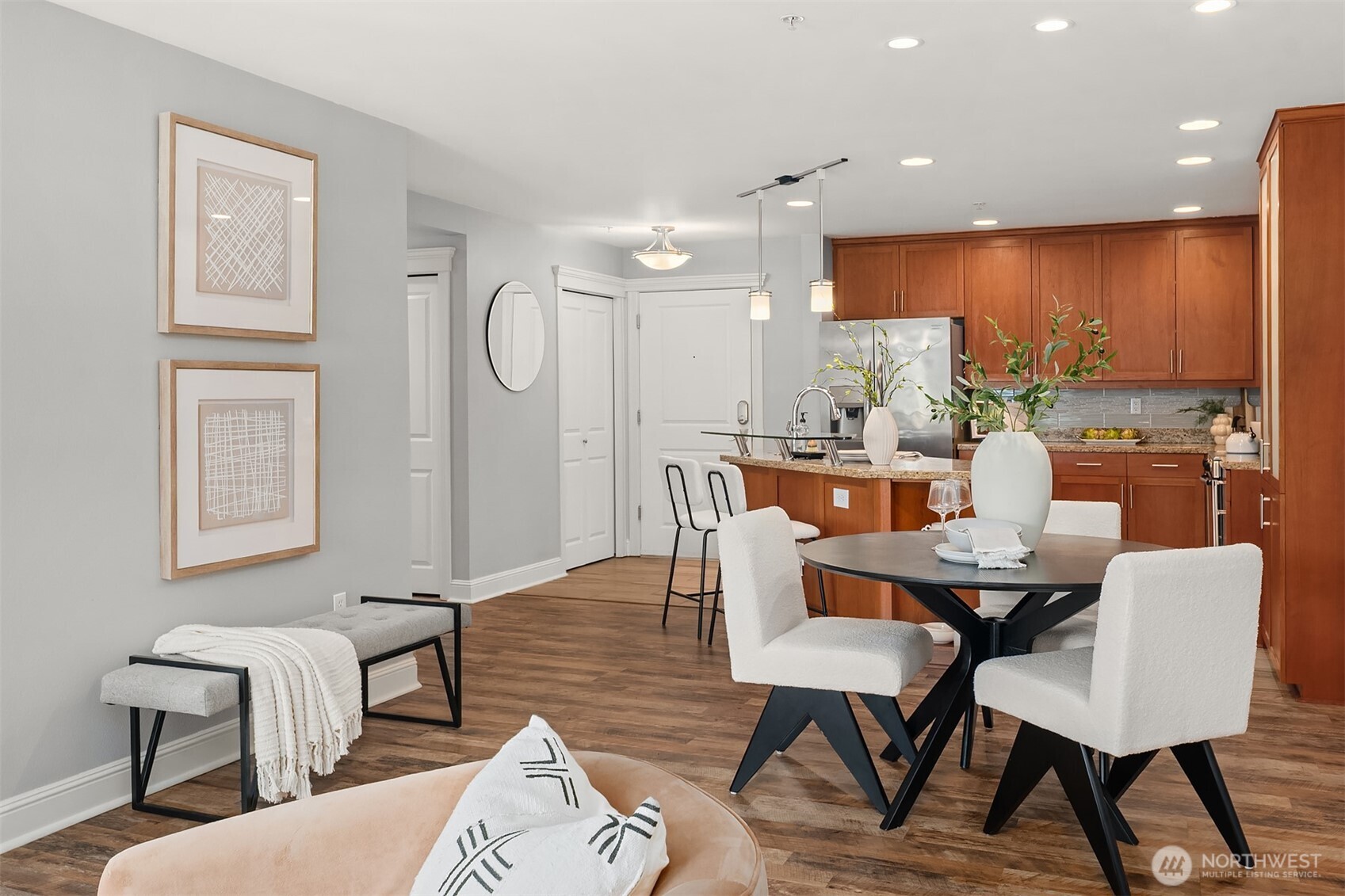 3150 W Government Way #209, Seattle, WA 98199