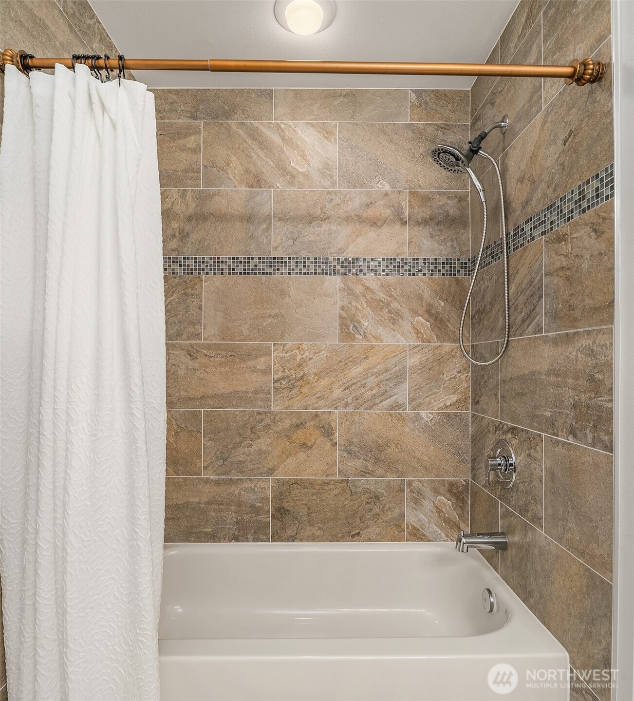 3150 W Government Way #209, Seattle, WA 98199