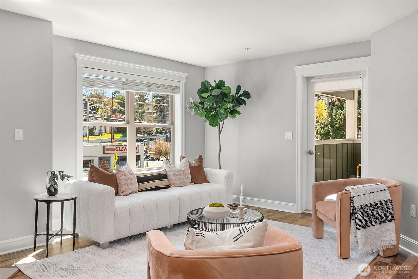 3150 W Government Way #209, Seattle, WA 98199