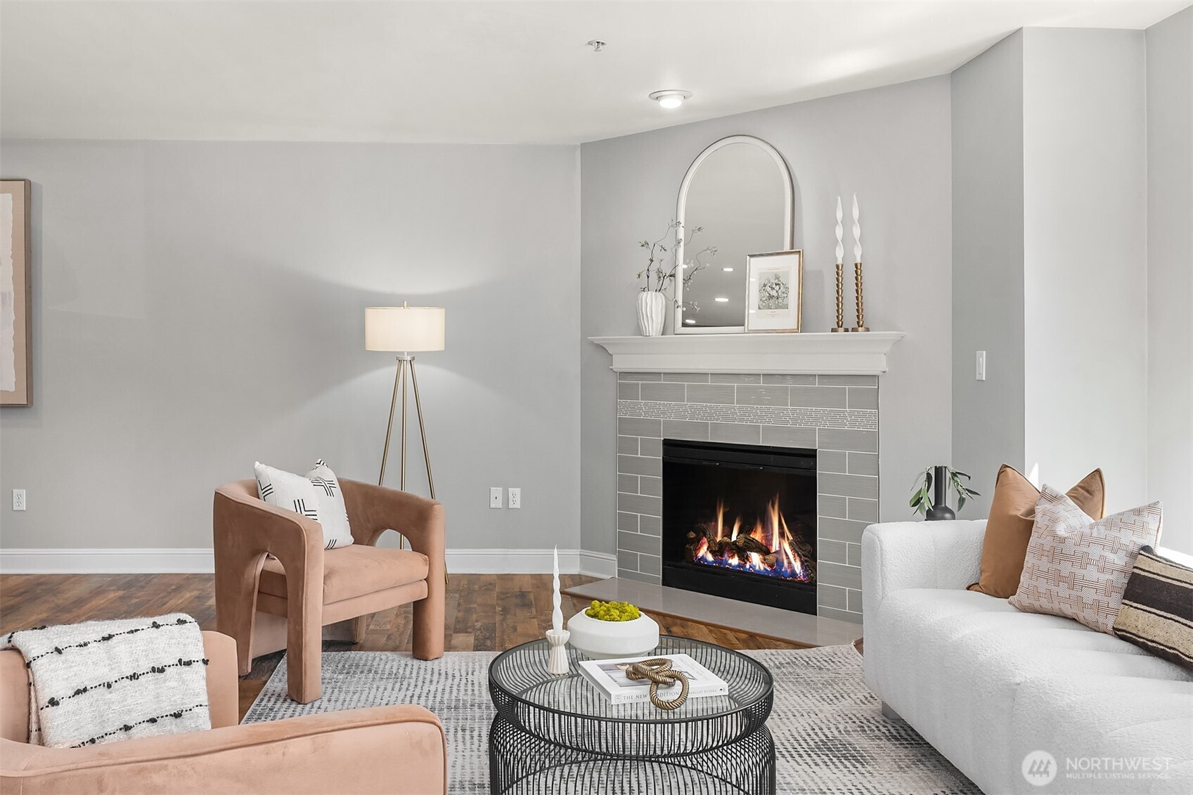 3150 W Government Way #209, Seattle, WA 98199