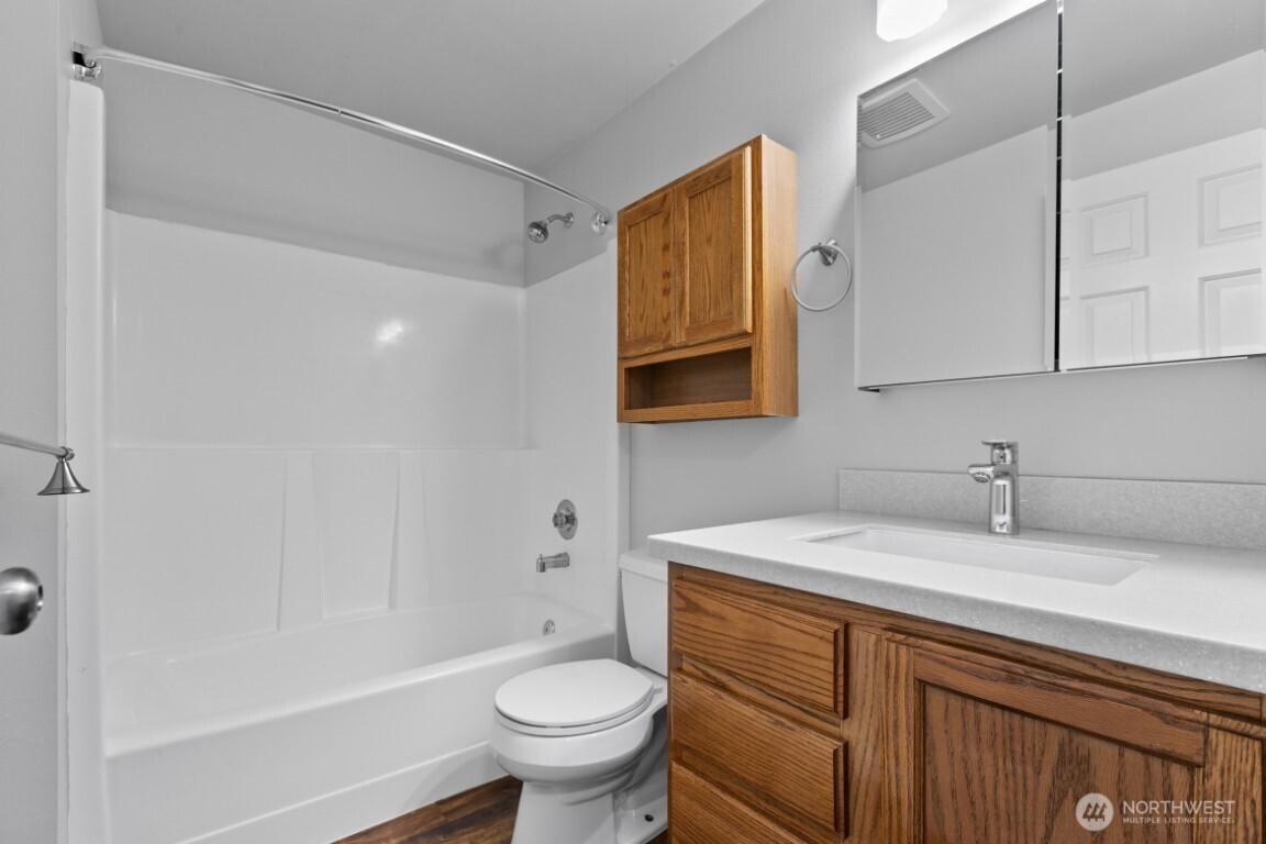 1455 E Harrison Street #C6, Seattle, WA 98112
