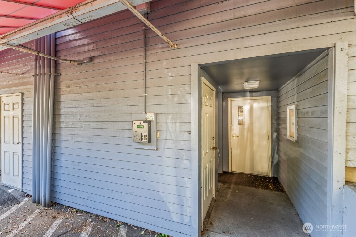 1455 E Harrison Street #C6, Seattle, WA 98112