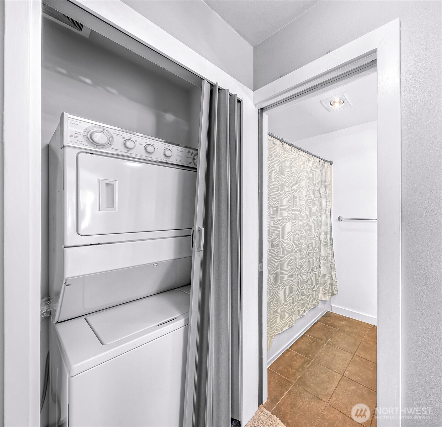 655 Crockett Street #B304, Seattle, WA 98109