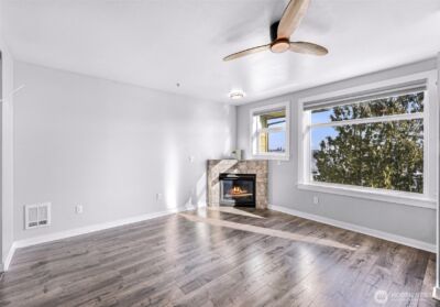 655 Crockett Street #B304, Seattle, WA 98109 - Photo 2