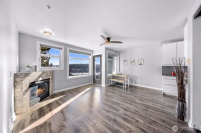 655 Crockett Street #B304, Seattle, WA 98109 - Photo 3