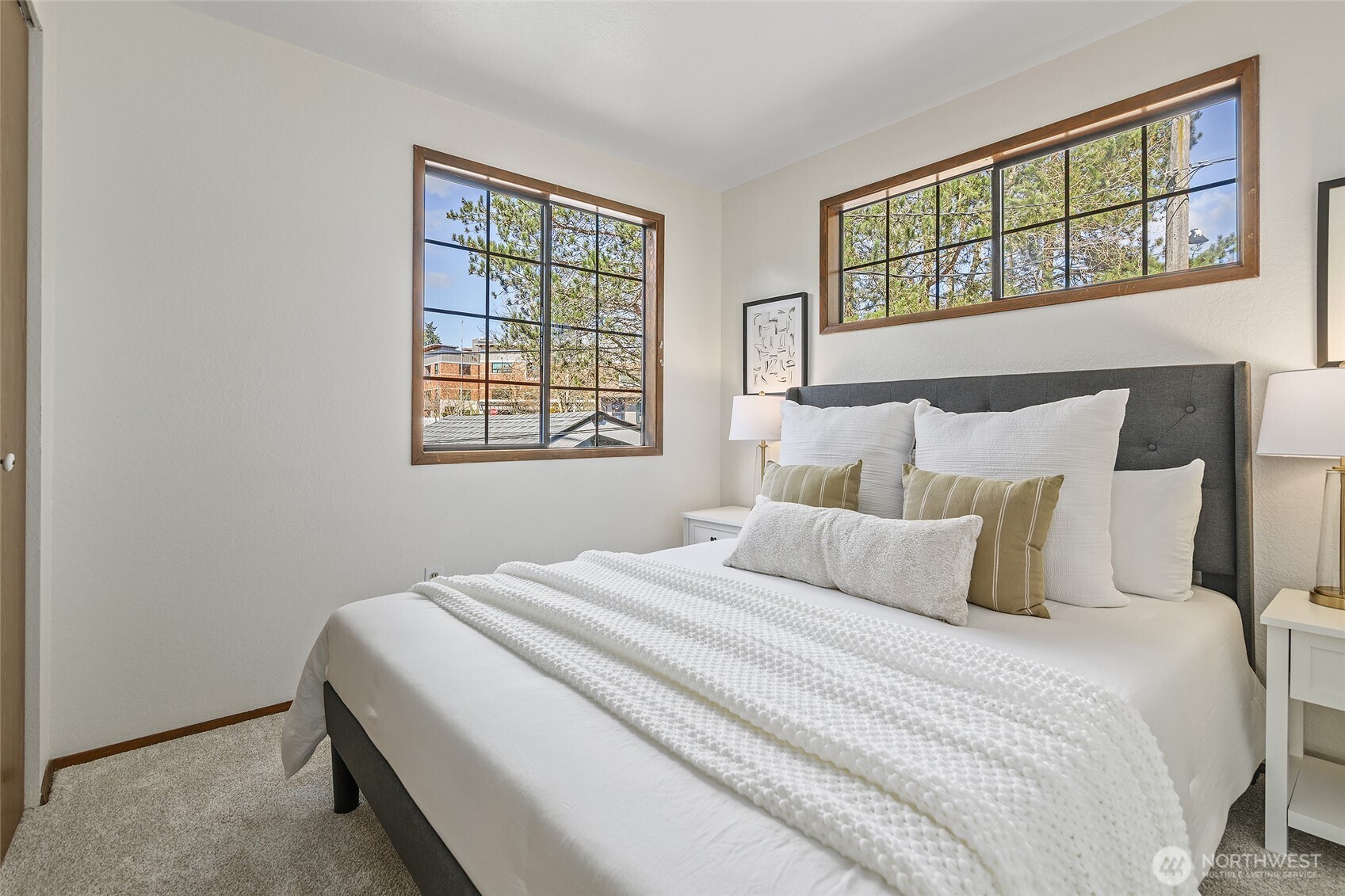 1027 NE 113th Street , Seattle, WA 98125