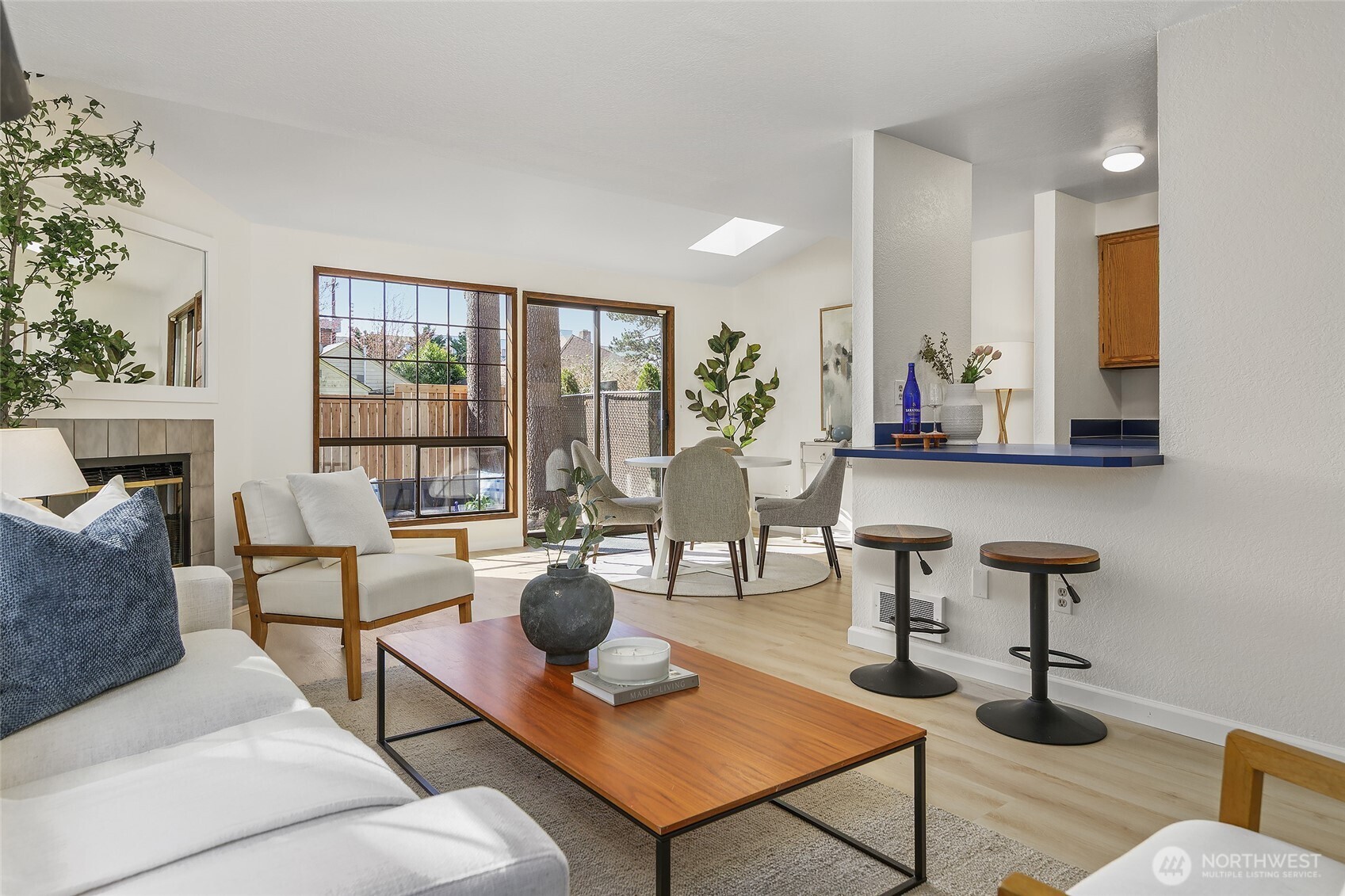 1027 NE 113th Street , Seattle, WA 98125