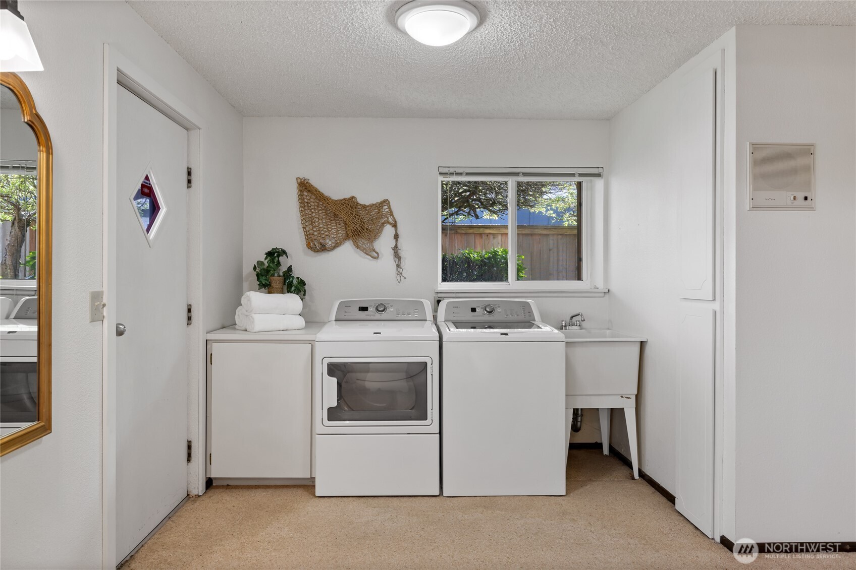 209 Bella Bella Drive , Fox Island, WA 98333
