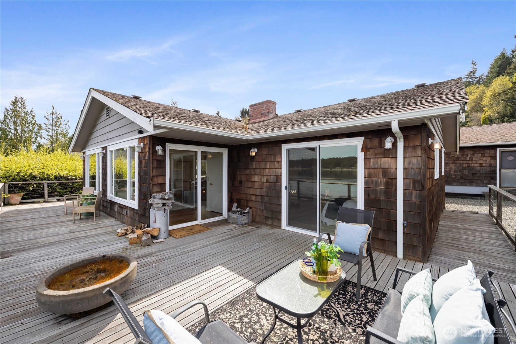 209 Bella Bella Drive , Fox Island, WA 98333