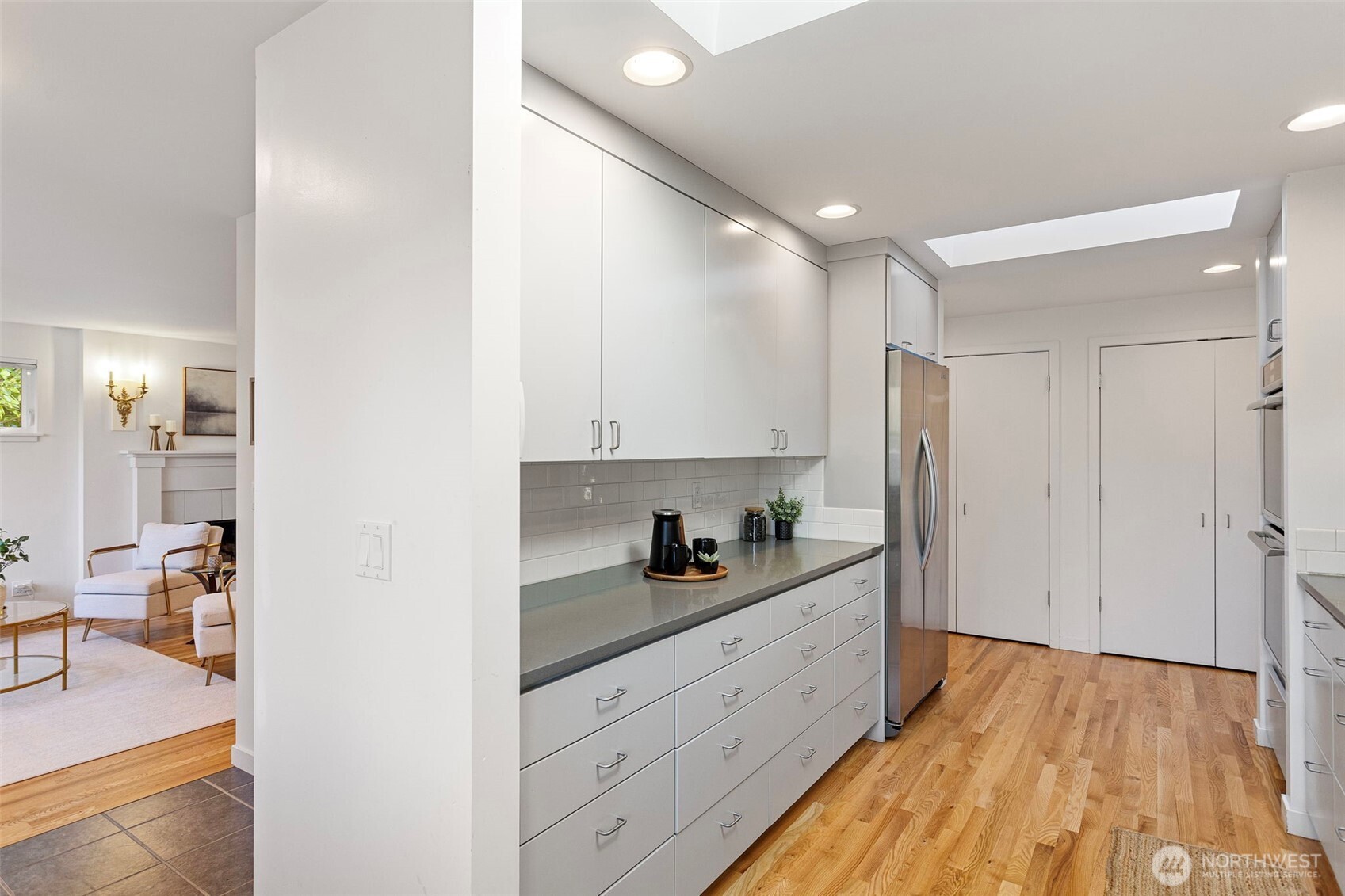 3813 NE 70th Street , Seattle, WA 98115