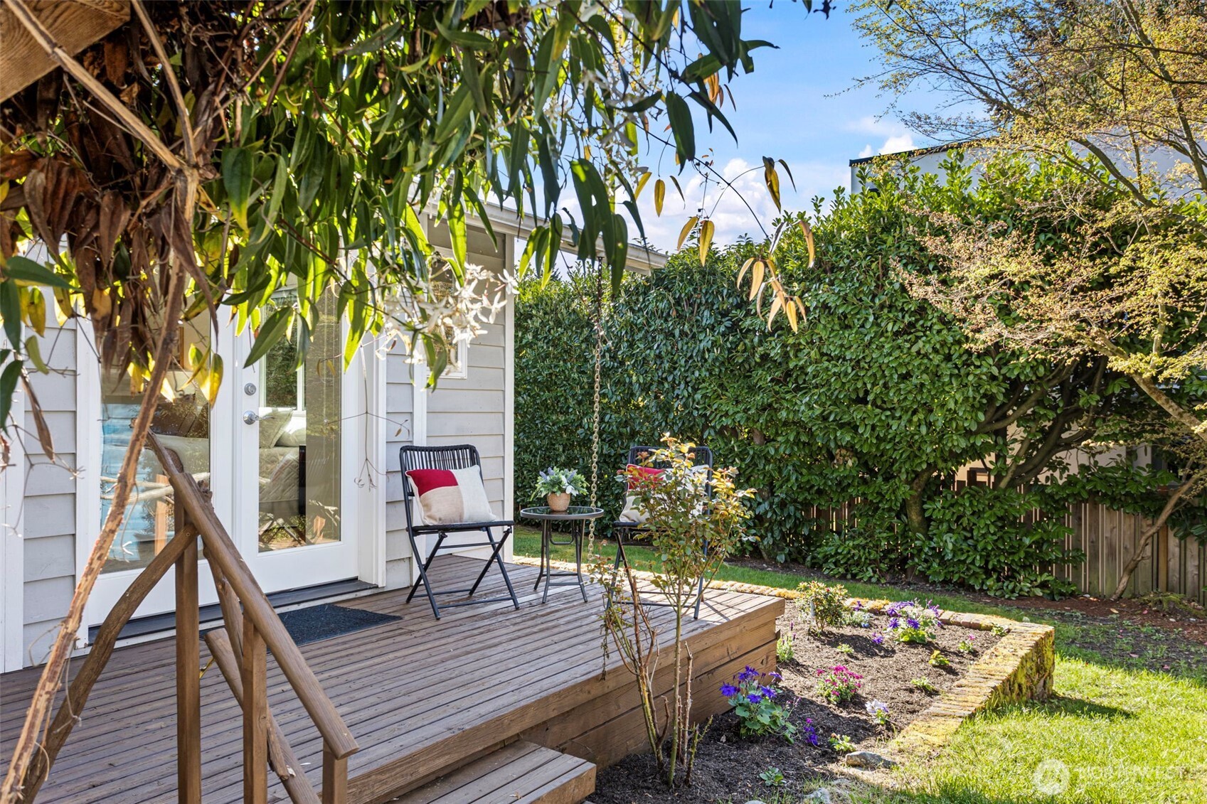 3813 NE 70th Street , Seattle, WA 98115