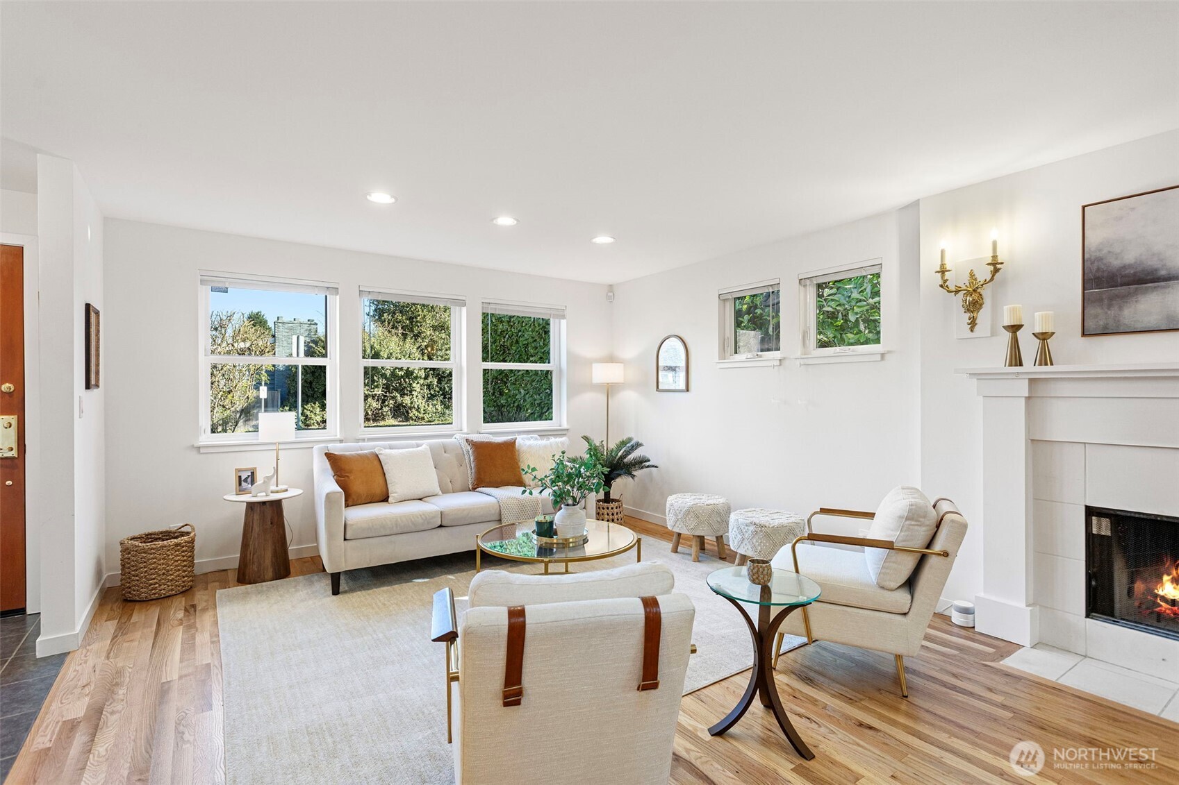 3813 NE 70th Street , Seattle, WA 98115