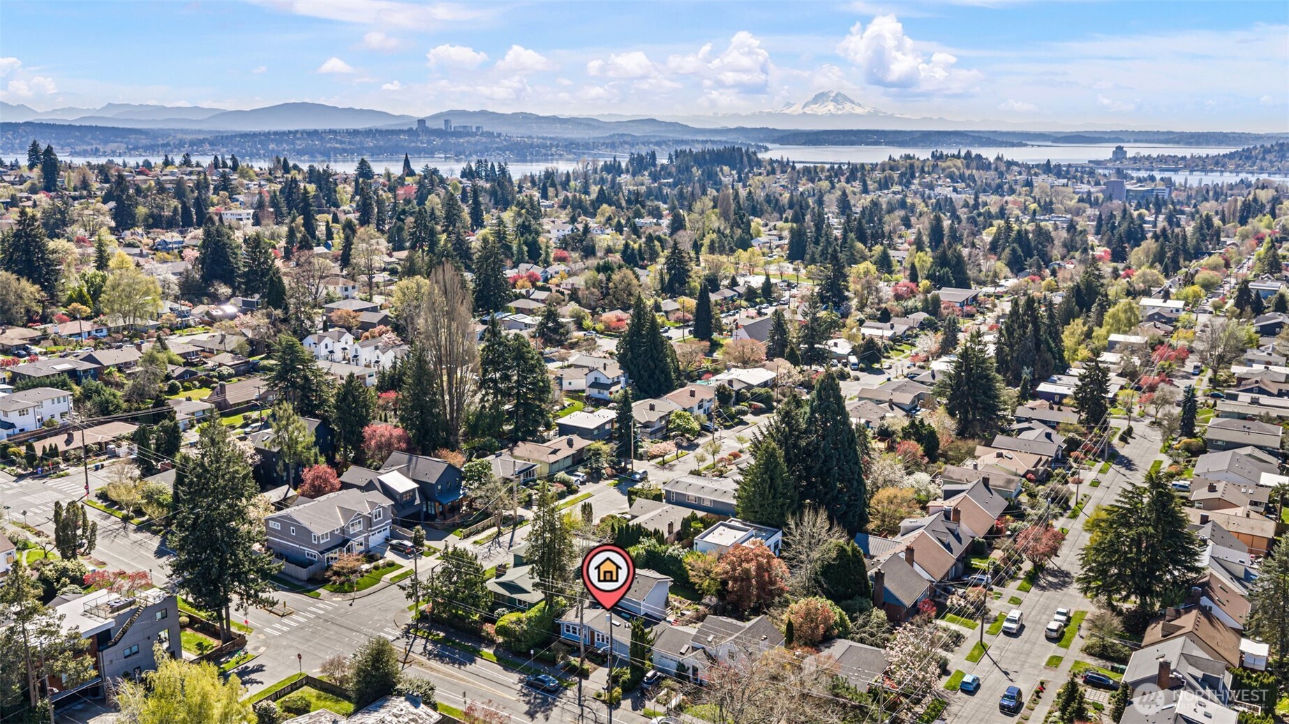 3813 NE 70th Street , Seattle, WA 98115