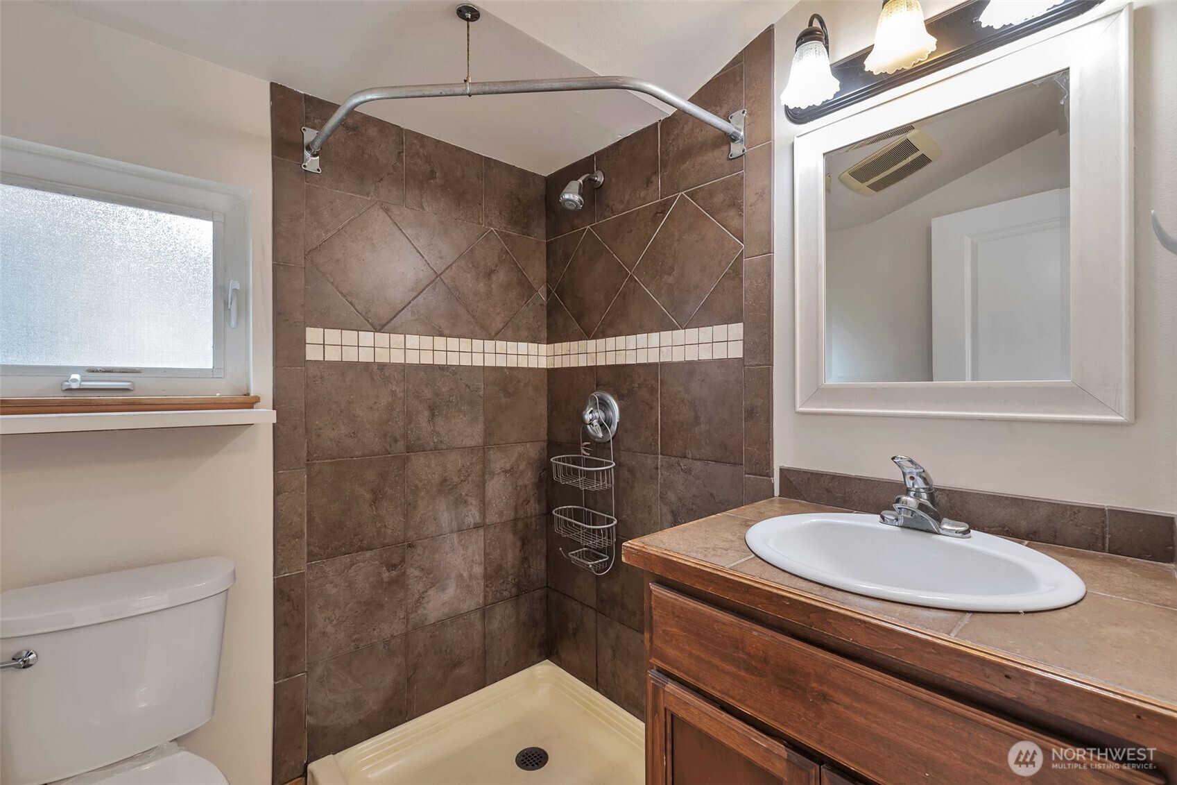 2221 E Spruce Street , Seattle, WA 98122