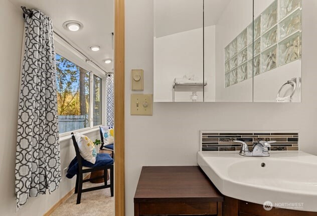 15014 54th Place W, Edmonds, WA 98026