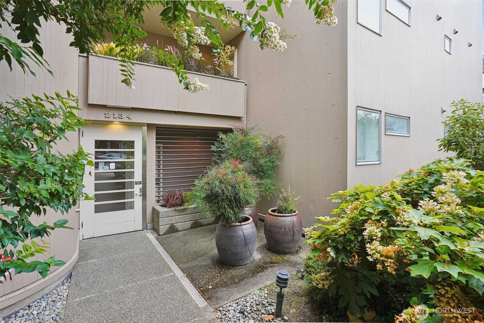 2134 Waverly Place N #303, Seattle, WA 98109