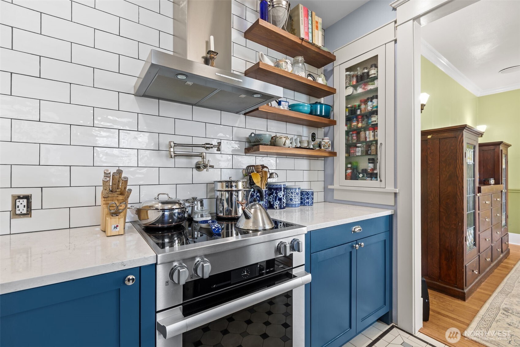 1609 N 50th Street , Seattle, WA 98103