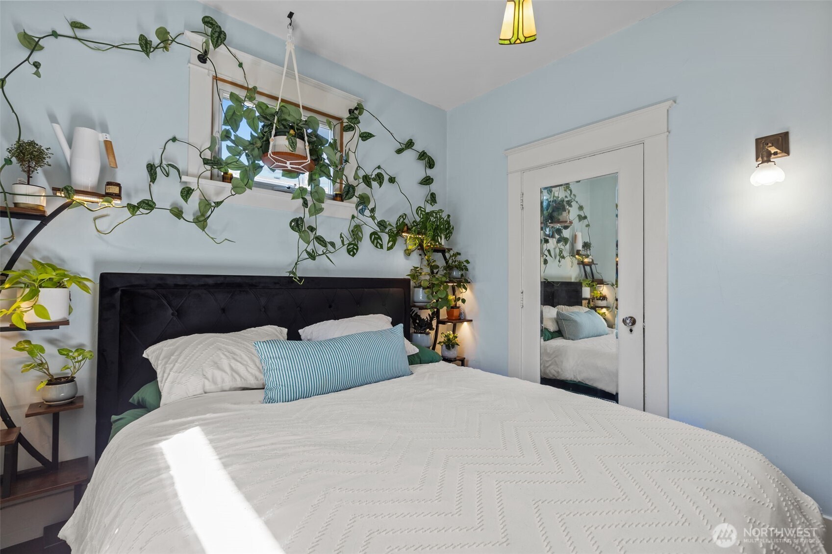 1609 N 50th Street , Seattle, WA 98103