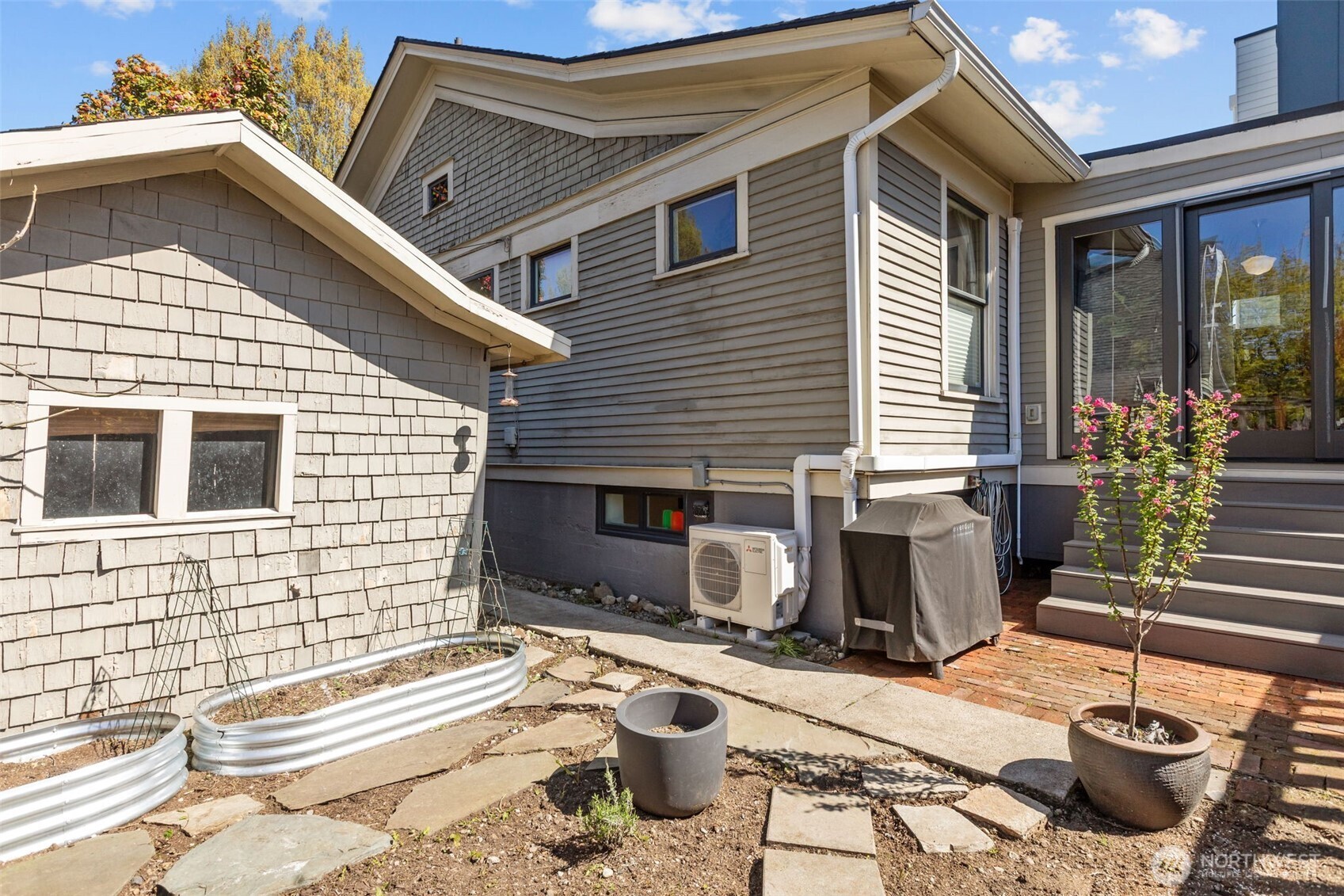 1609 N 50th Street , Seattle, WA 98103