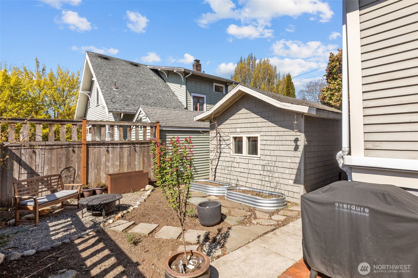 1609 N 50th Street , Seattle, WA 98103