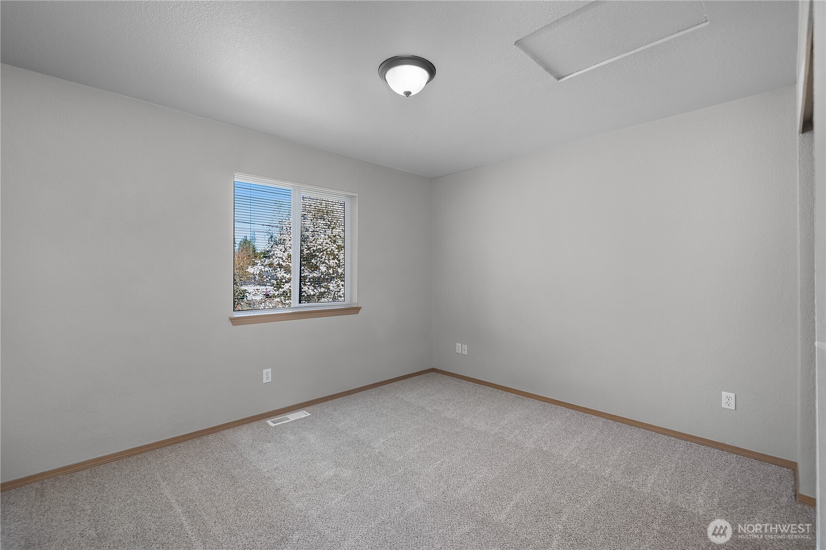 7011 7017 Lazy Court SW, Tumwater, WA 98512