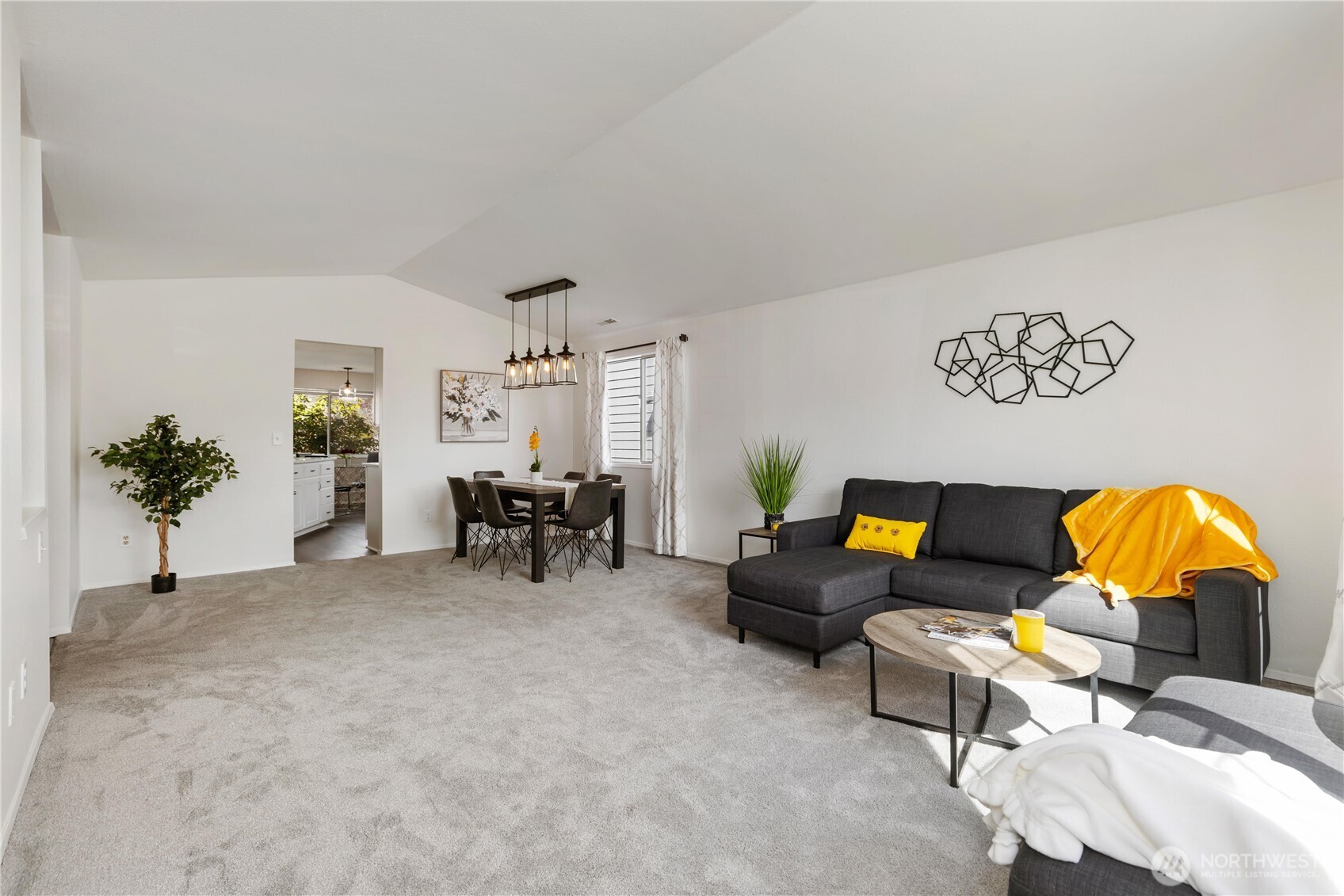 2721 211th Place SW, Lynnwood, WA 98036