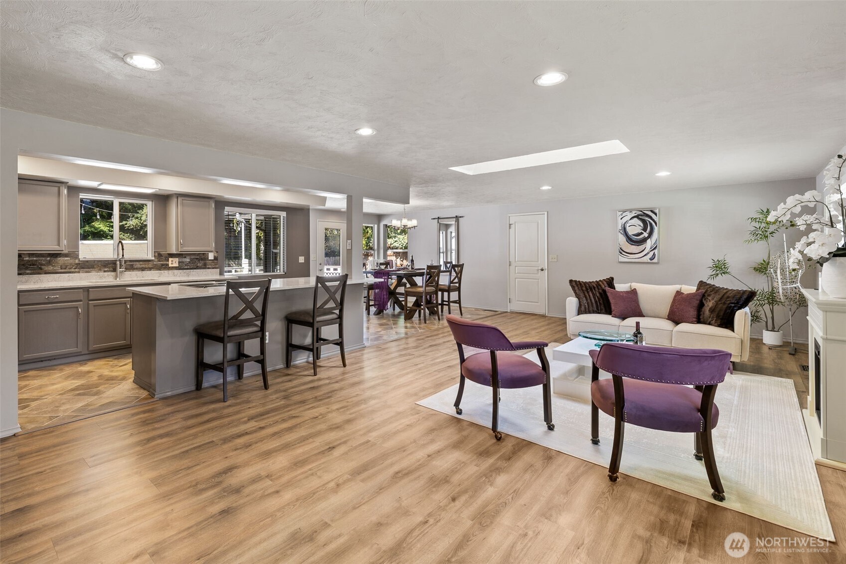 14225 104th Avenue NE, Kirkland, WA 98034-9406