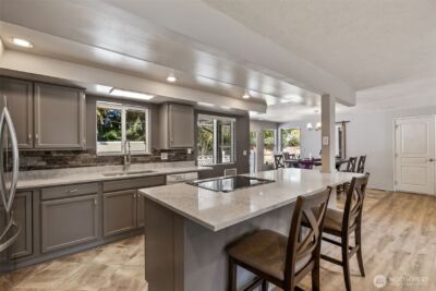 14225 104th Avenue NE, Kirkland, WA 98034-9406 - Photo 4