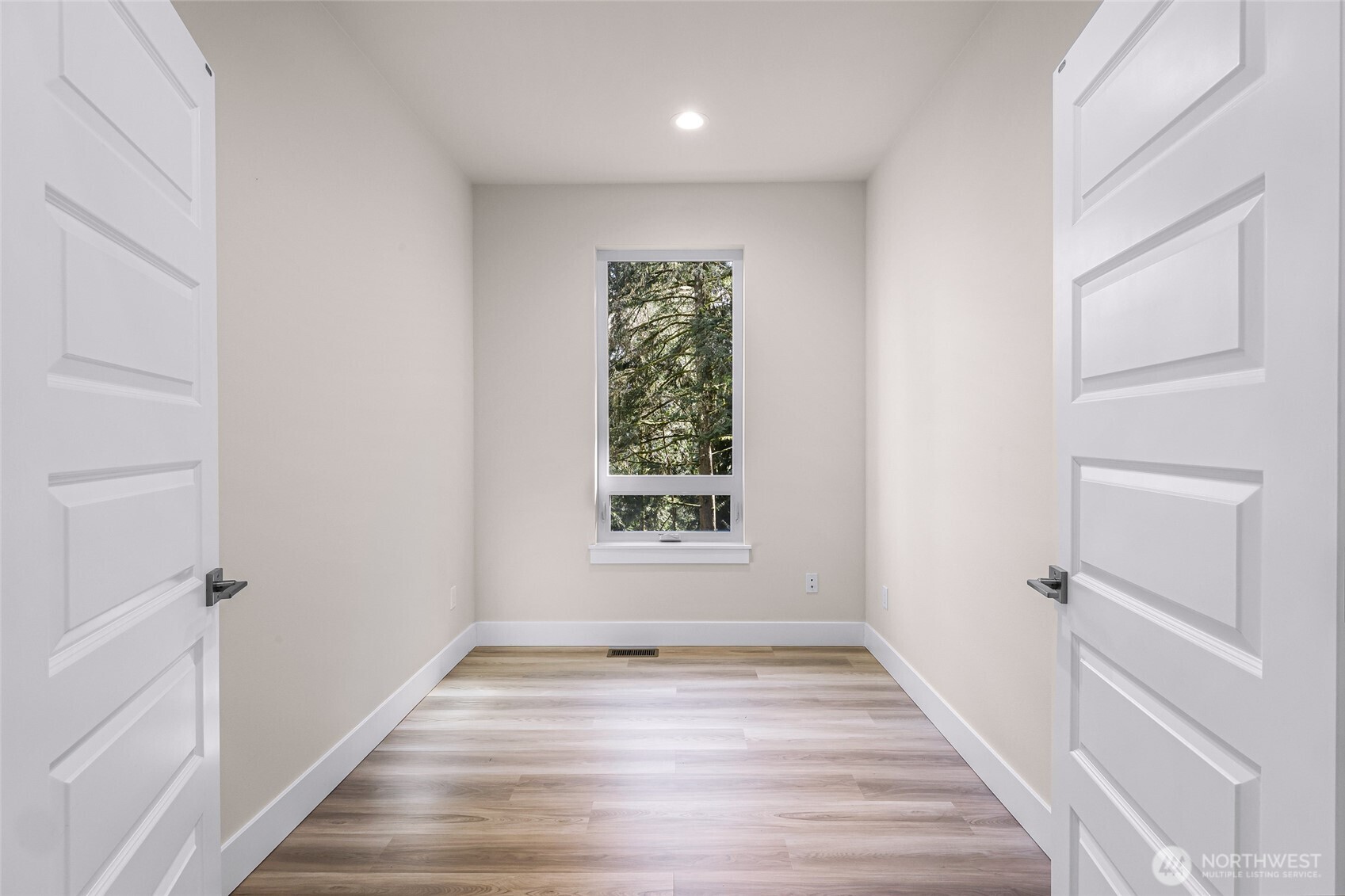 28 Hillside Place , Bellingham, WA 98229