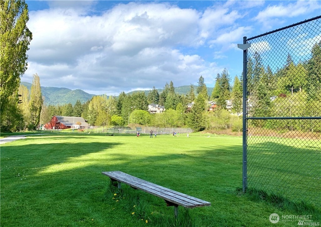 28 Hillside Place , Bellingham, WA 98229