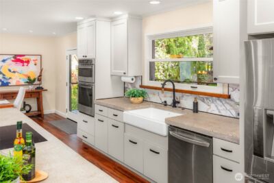 12211 SE 63rd Place , Bellevue, WA 98006 - Photo 15