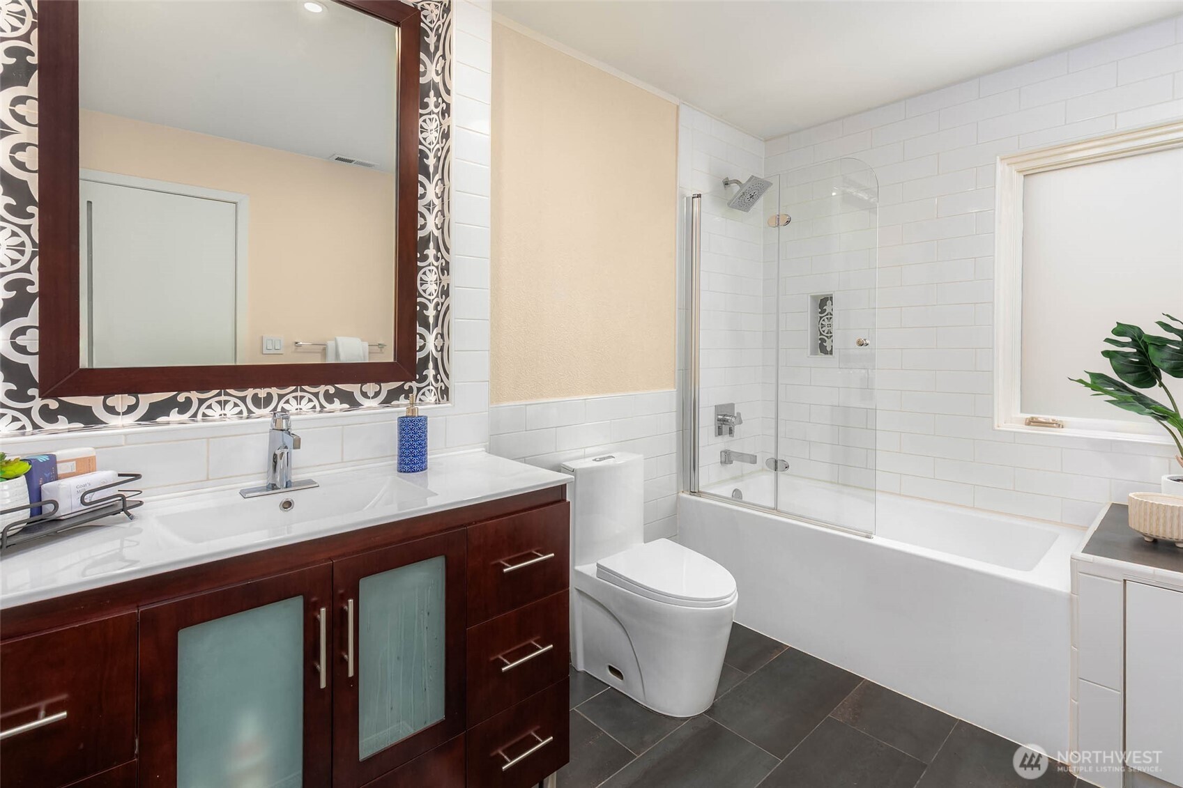 12211 SE 63rd Place , Bellevue, WA 98006