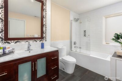 12211 SE 63rd Place , Bellevue, WA 98006 - Photo 20