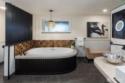 12211 SE 63rd Place , Bellevue, WA 98006 - Photo 26