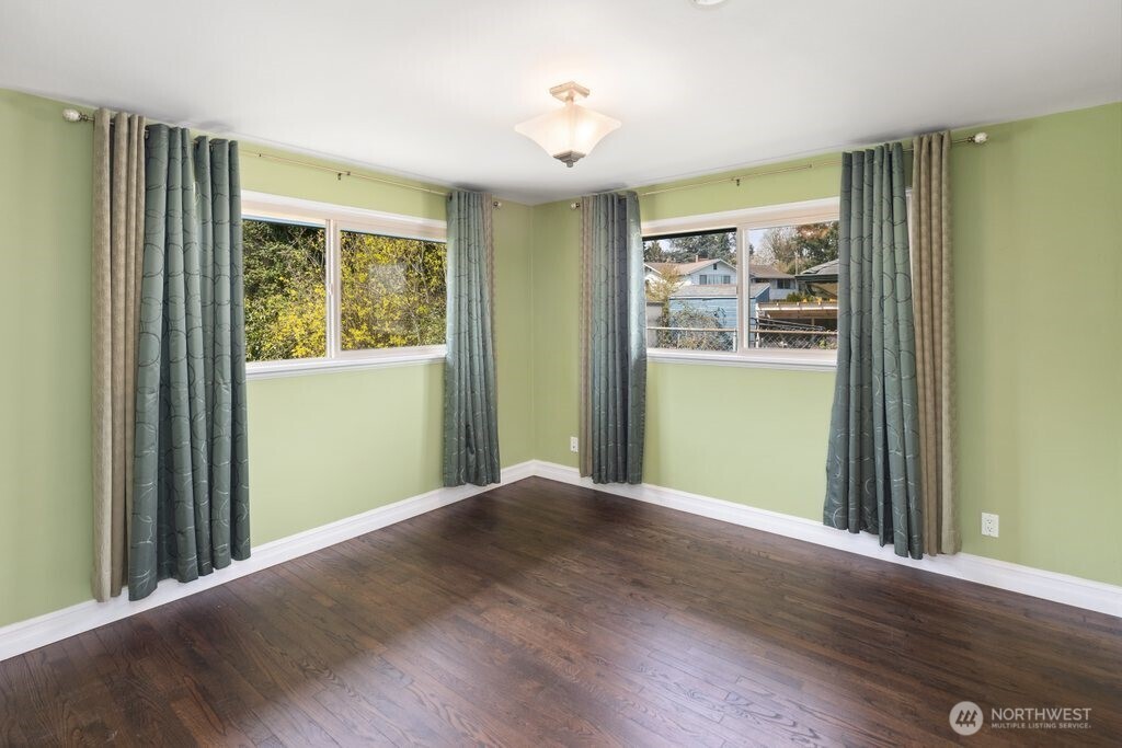 226 Bridge Way , Everett, WA 98201