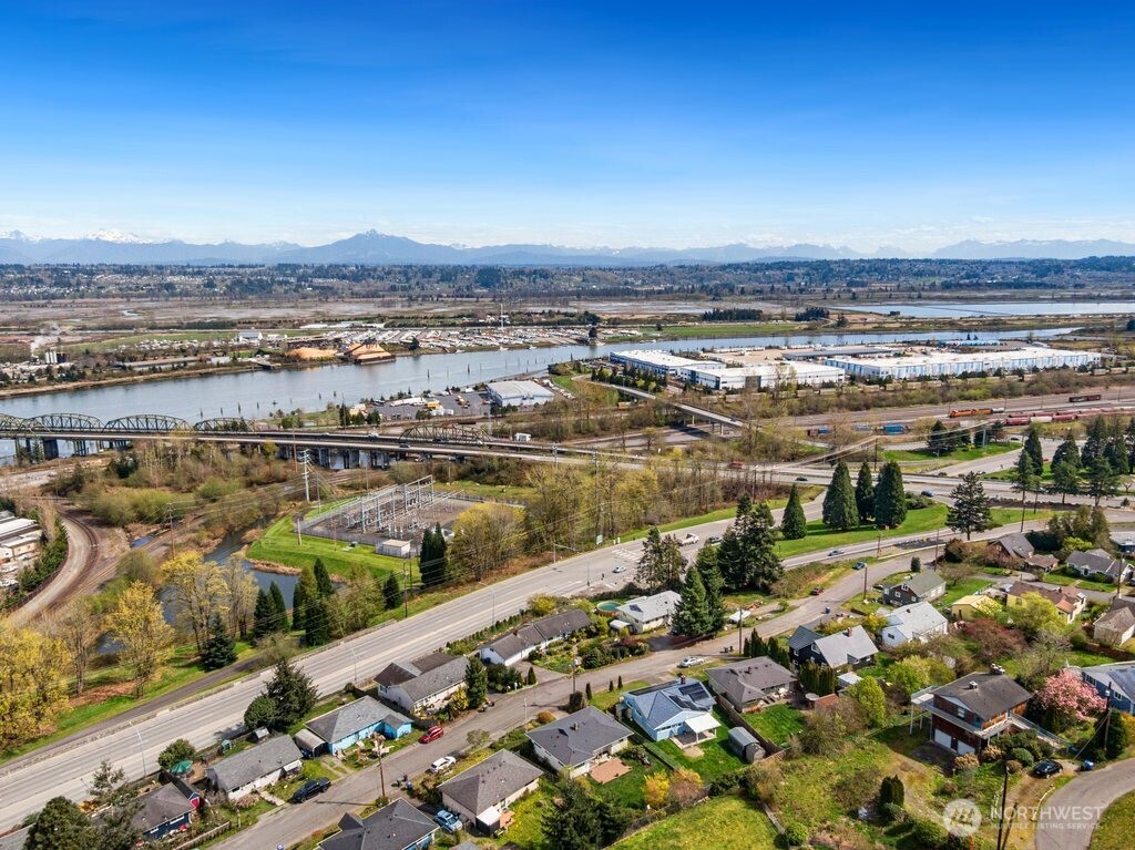 226 Bridge Way , Everett, WA 98201