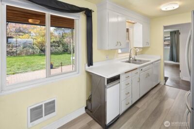 226 Bridge Way , Everett, WA 98201 - Photo 10