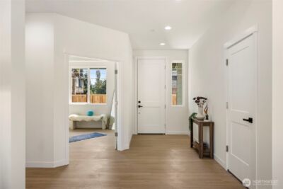 11014 6th Avenue W #B, Everett, WA 98204 - Photo 5